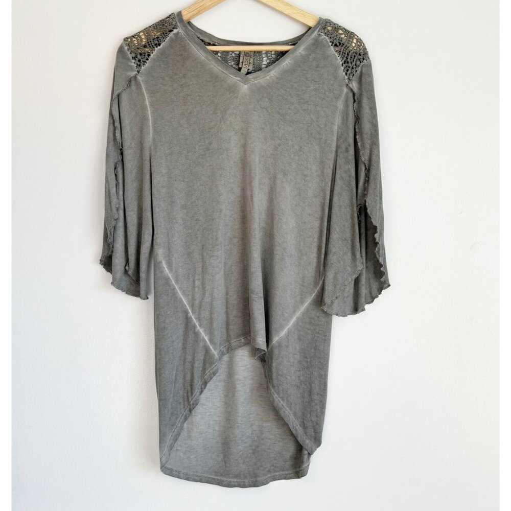 XCVI Women’s Hi Lo Crochet Tunic Top Large Gray Flutter Sleeve Oversized Boho